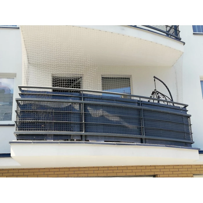 Siatka na balkon dla kota na ptaki z zestawem montażowym. Oczka 28x28mm Rozmiar 6x3m