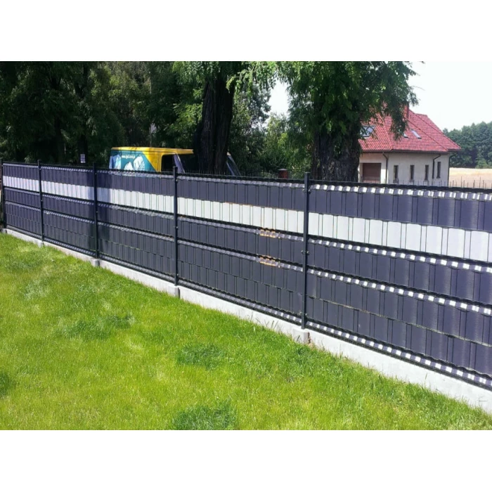 Thermoplast Taśma ogrodzeniowa Lite Tape PVC 450g/m2. Osłona na ogrodzenie 19cm x 35 m. Kolor antracyt RAL 7016.